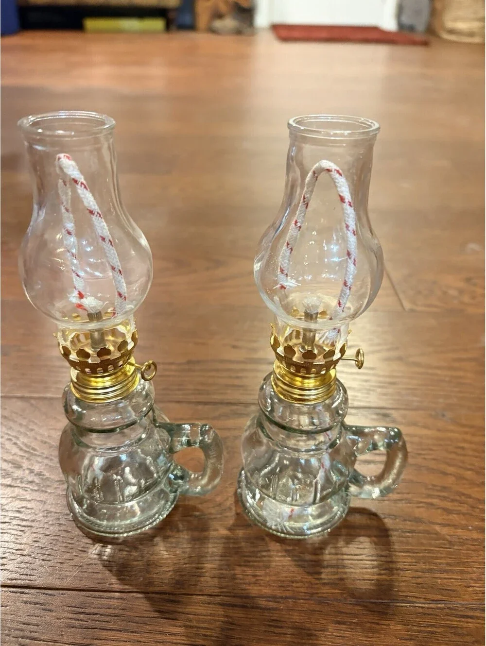 Rustic Oil Lamp Lantern Vintage Glass Kerosene Chamber Oil Lighting Lantern Home